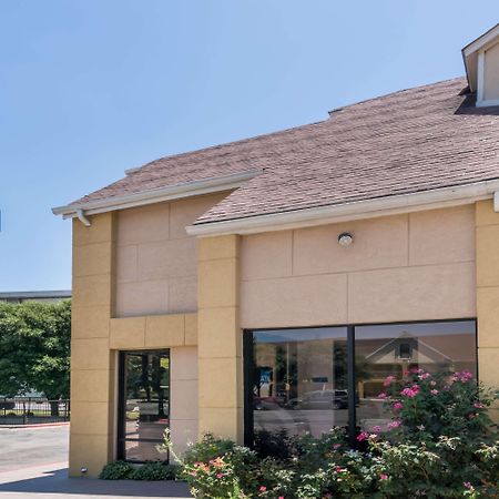 Days Inn South Όστιν Εξωτερικό φωτογραφία